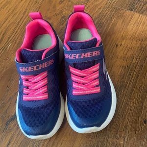 Girls sketchers sneakers
